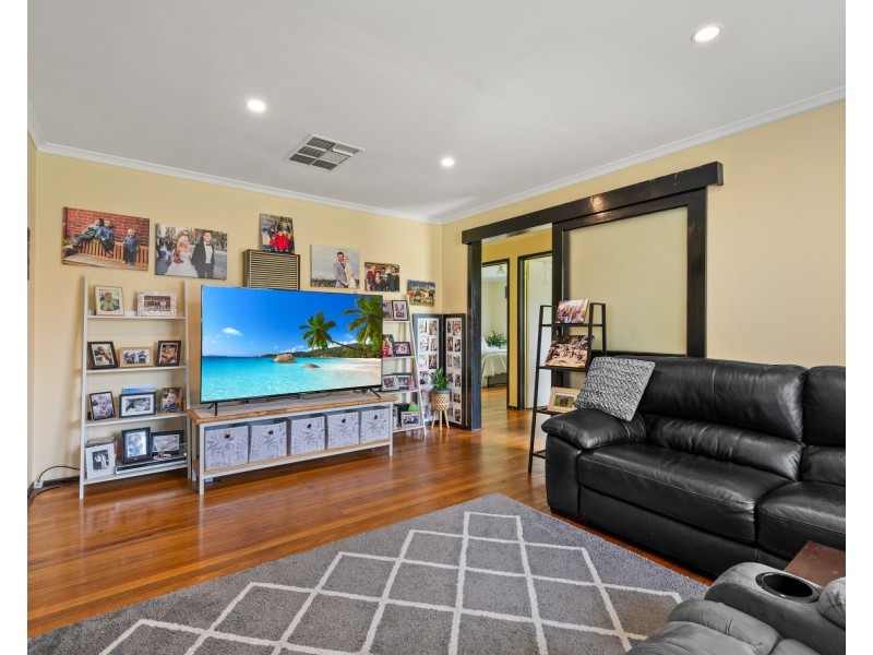 1 Pycnantha Court, Endeavour Hills VIC 3802