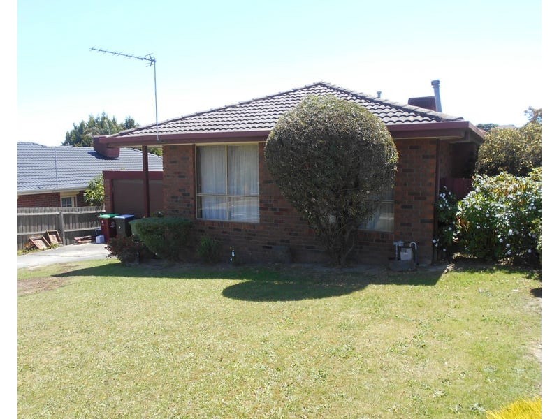 9 Hanna Drive, Endeavour Hills VIC 3802