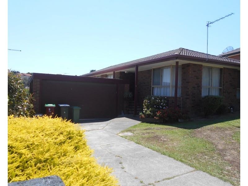 9 Hanna Drive, Endeavour Hills VIC 3802
