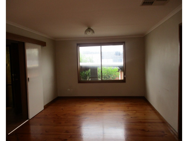 9 Hanna Drive, Endeavour Hills VIC 3802