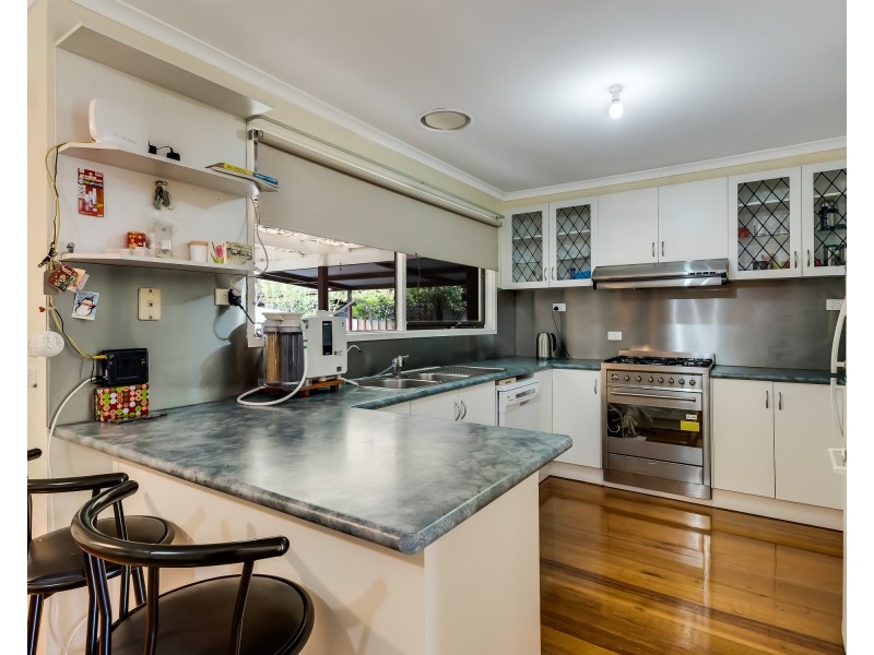 85 John Fawkner Drive, Endeavour Hills VIC 3802