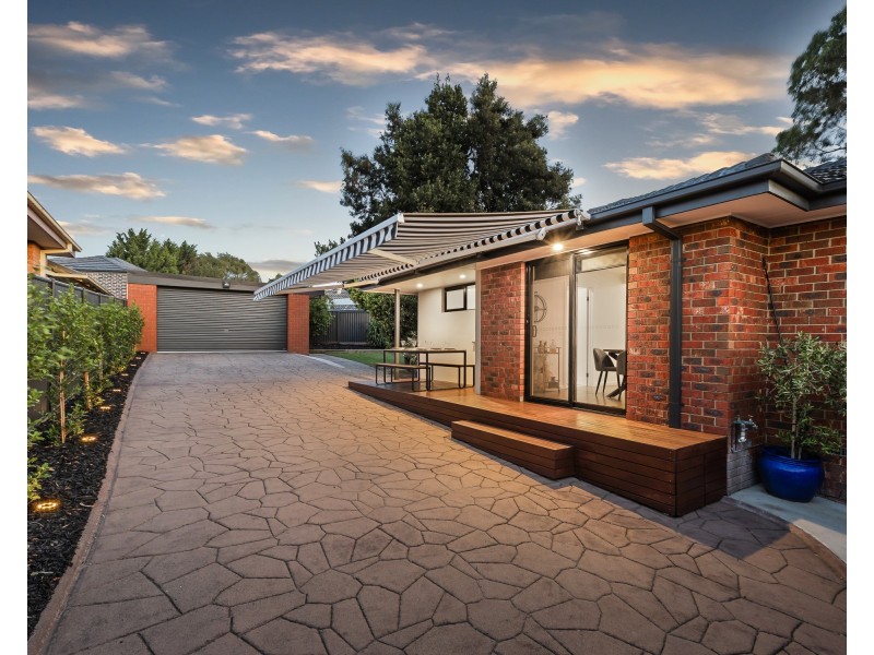 10 Reed Court, Endeavour Hills VIC 3802