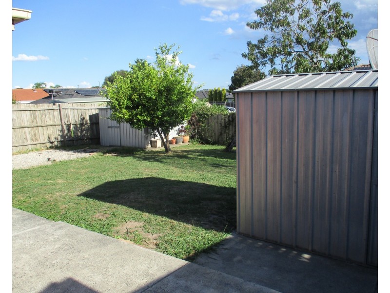 77 Hinrichsen Drive, Hallam VIC 3803