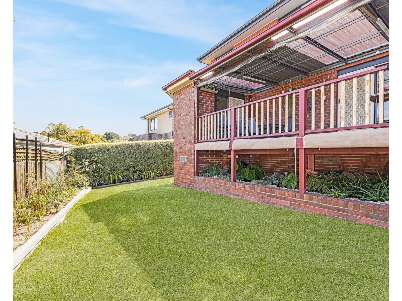 10 Embley Glade, Endeavour Hills VIC 3802
