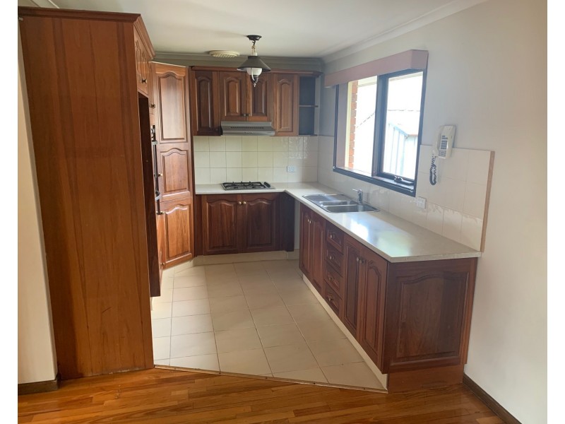 236 James Cook Drive, Endeavour Hills VIC 3802