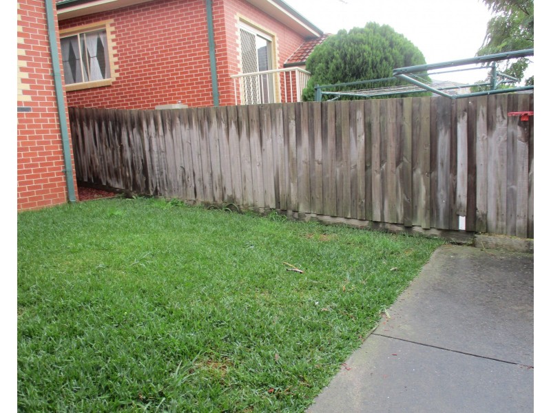 63 Preston Avenue, Endeavour Hills VIC 3802