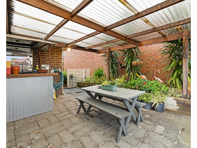 15 Thompson Court, Endeavour Hills VIC 3802
