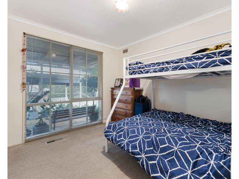 15 Thompson Court, Endeavour Hills VIC 3802