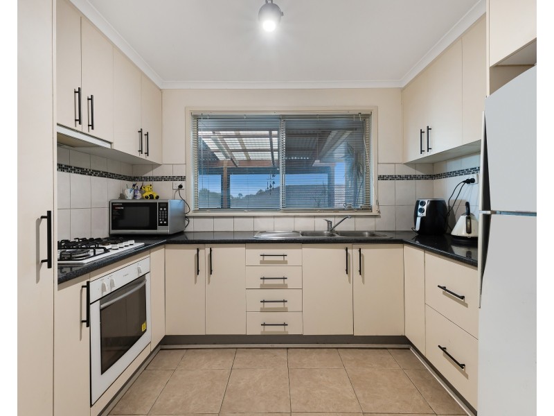 15 Thompson Court, Endeavour Hills VIC 3802