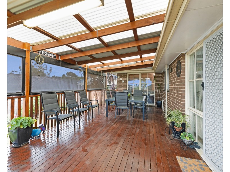 15 Thompson Court, Endeavour Hills VIC 3802