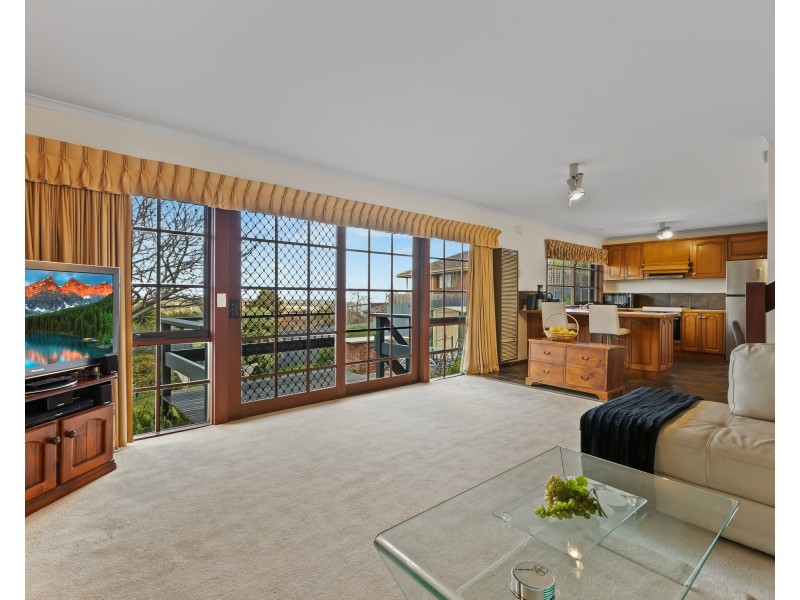 9 Bligh Court, Endeavour Hills VIC 3802