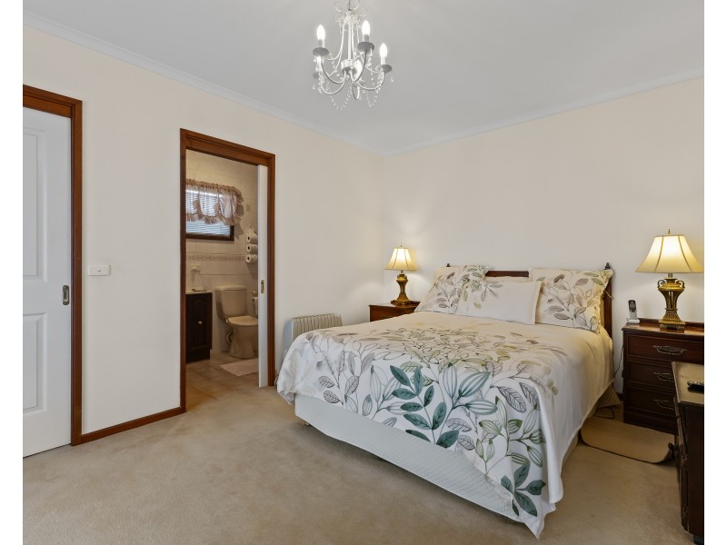 9 Bligh Court, Endeavour Hills VIC 3802