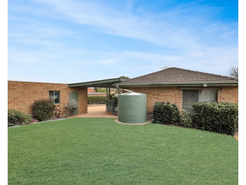 5 Steeple Place, Endeavour Hills VIC 3802