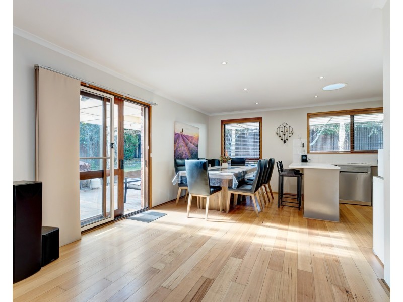 4 Hood Court, Berwick VIC 3806