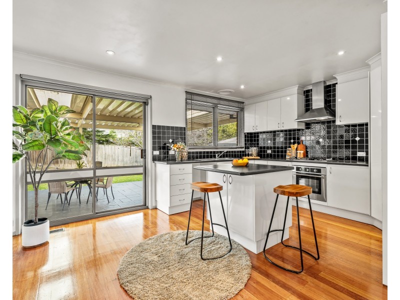 21 Ponto Court, Endeavour Hills VIC 3802