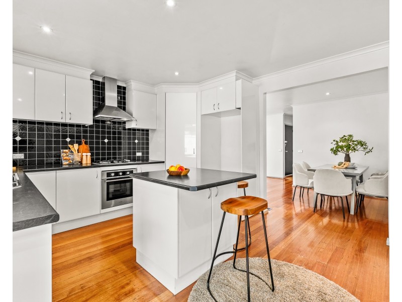 21 Ponto Court, Endeavour Hills VIC 3802