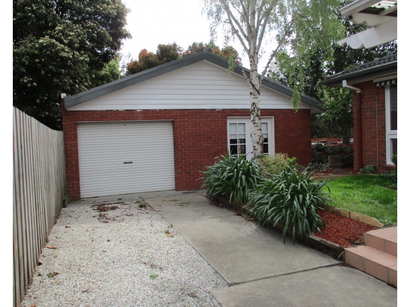 2 Rolland Court, Endeavour Hills VIC 3802