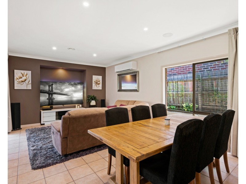 2 Milburn Court, Endeavour Hills VIC 3802