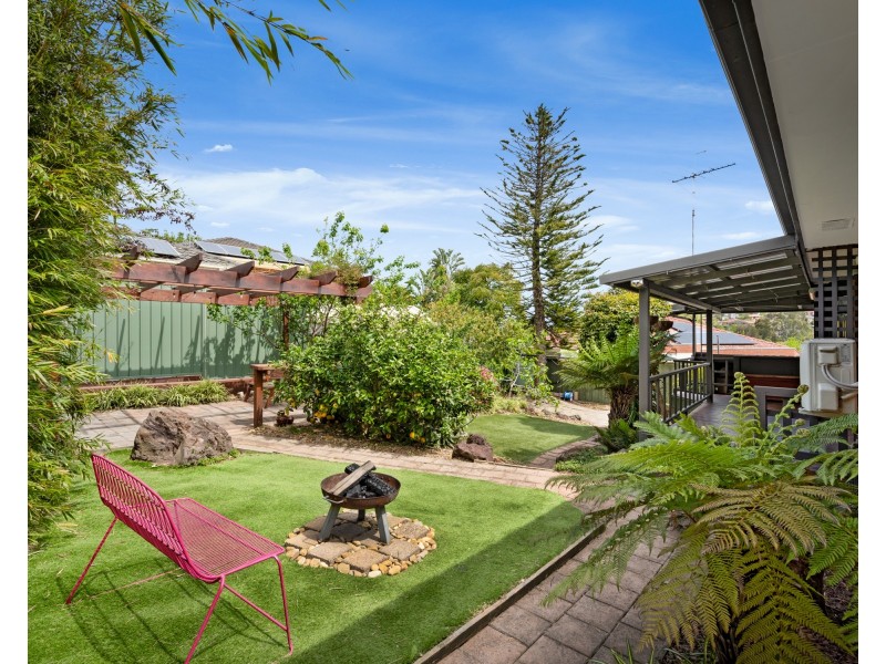 15 Kinkead Crescent, Endeavour Hills VIC 3802