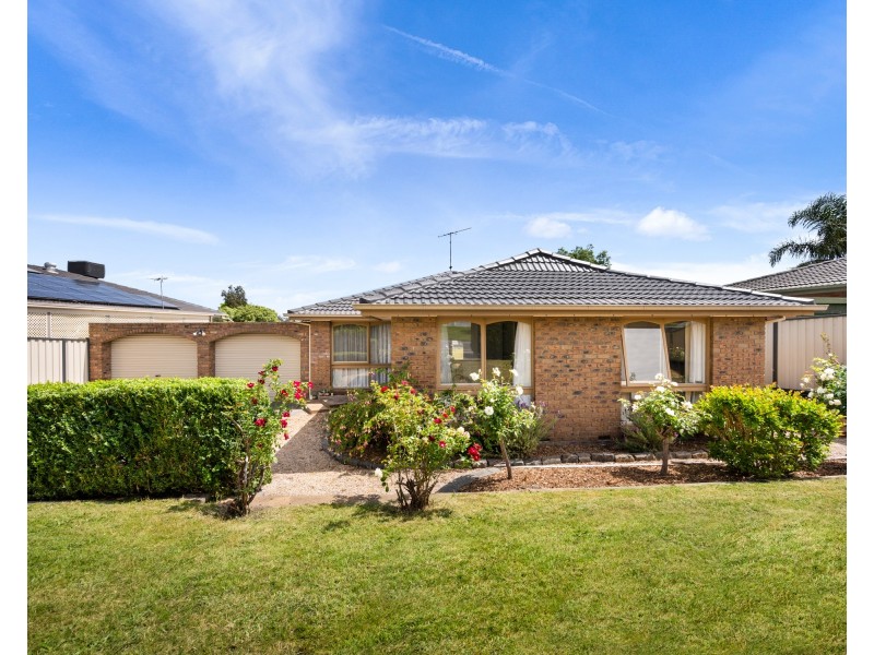 21 Matthew Flinders Avenue, Endeavour Hills VIC 3802