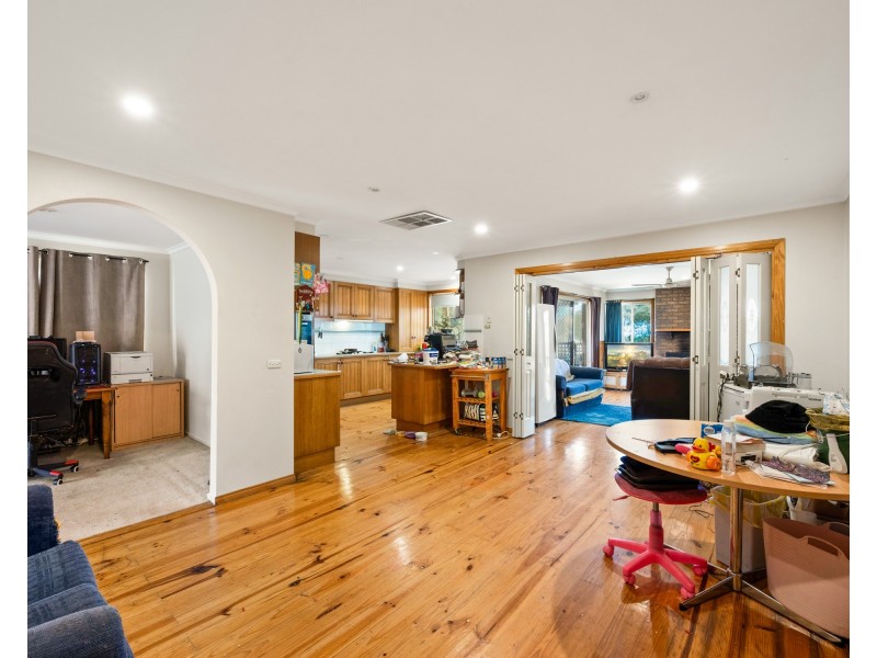 21 Matthew Flinders Avenue, Endeavour Hills VIC 3802