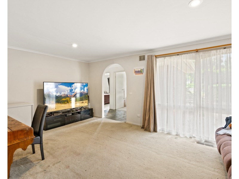 21 Matthew Flinders Avenue, Endeavour Hills VIC 3802