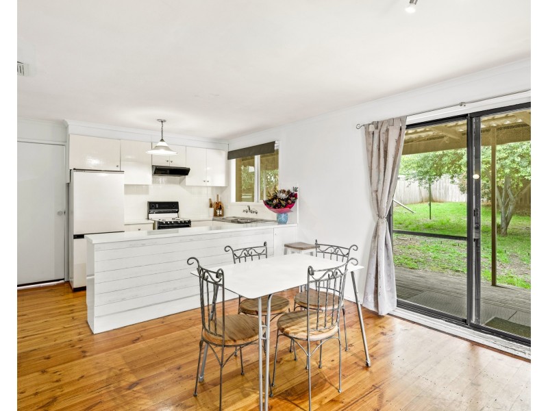 18 Shetland Street, Endeavour Hills VIC 3802