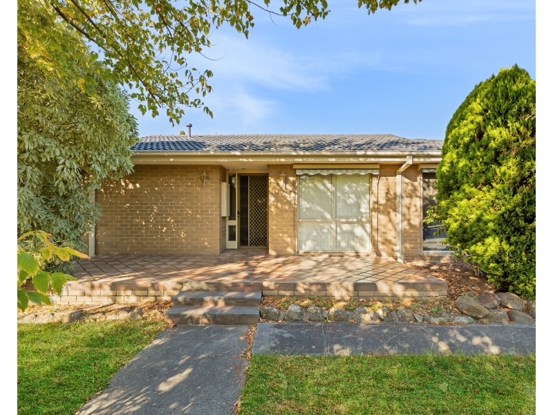14 Whitestone Court, Endeavour Hills VIC 3802