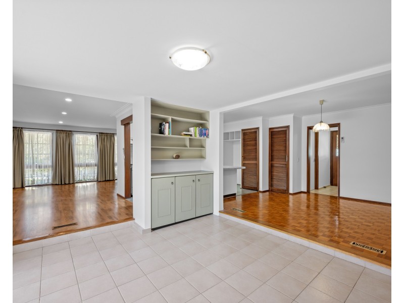 1 Belsize Court, Endeavour Hills VIC 3802