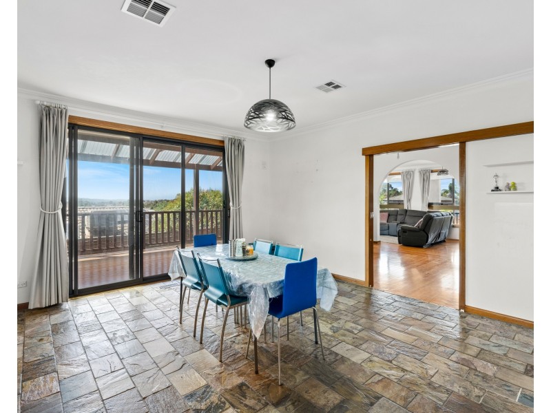 17 Peckover Court, Endeavour Hills VIC 3802