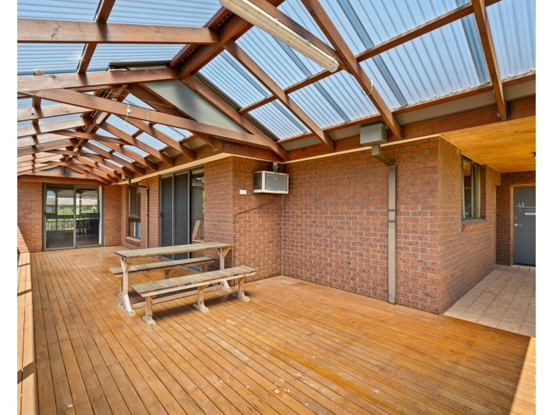 17 Peckover Court, Endeavour Hills VIC 3802