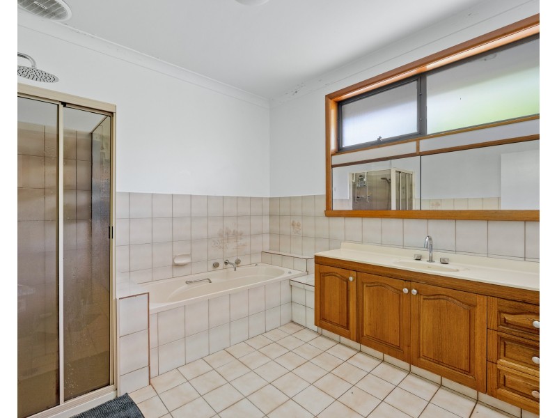 17 Peckover Court, Endeavour Hills VIC 3802