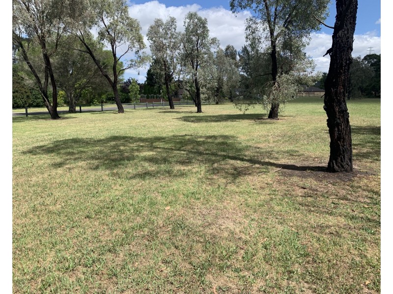 40 Girvan Circuit, Endeavour Hills VIC 3802