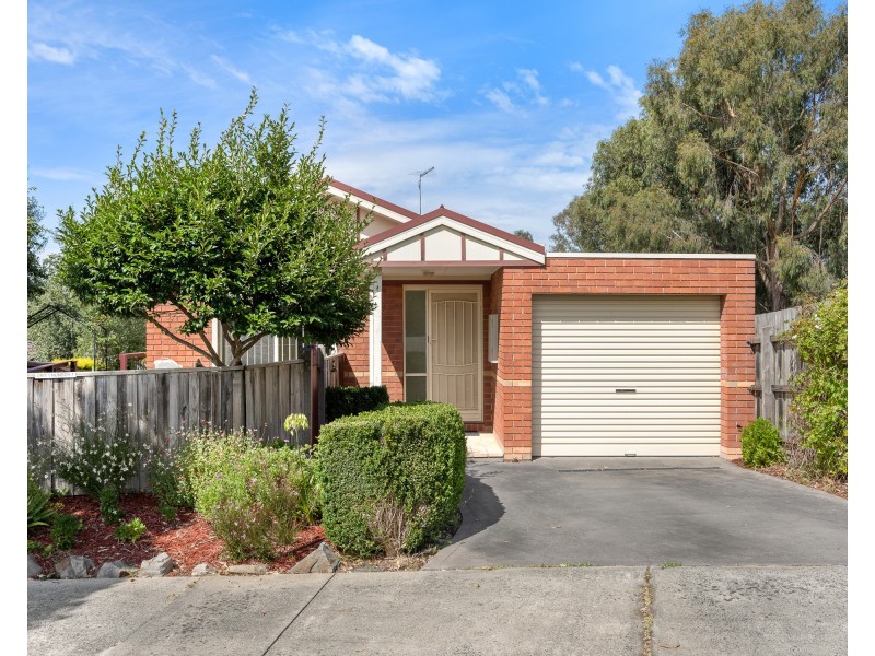 1/7 John Hunter Drive, Endeavour Hills VIC 3802