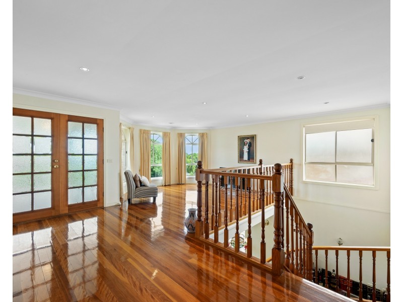 4 Gray Close, Endeavour Hills VIC 3802