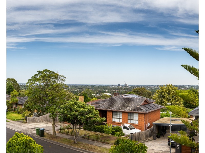 4 Gray Close, Endeavour Hills VIC 3802