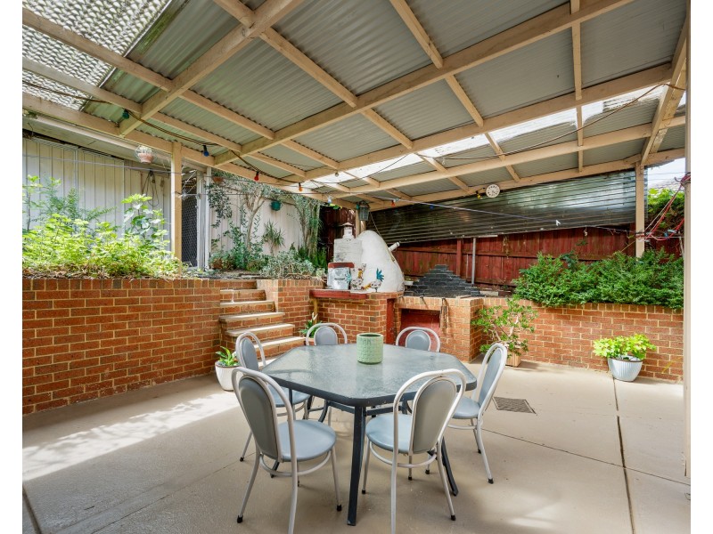 4 Gray Close, Endeavour Hills VIC 3802