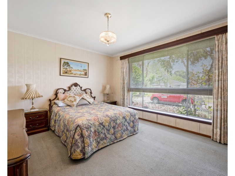 1 Hunter Court, Frankston VIC 3199