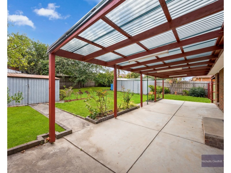 37 Gleneagles Drive, Endeavour Hills VIC 3802