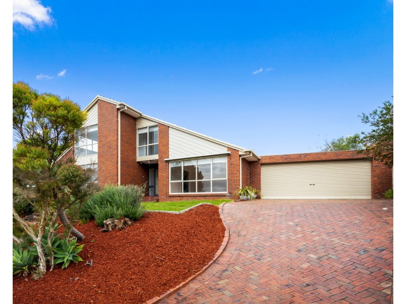 30 William Hovell Drive, Endeavour Hills VIC 3802