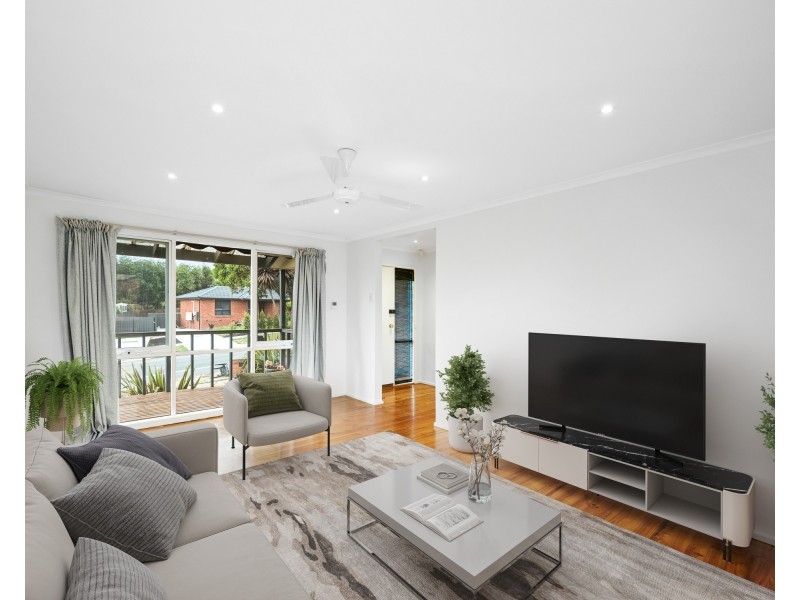 17 Kinkead Crescent, Endeavour Hills VIC 3802