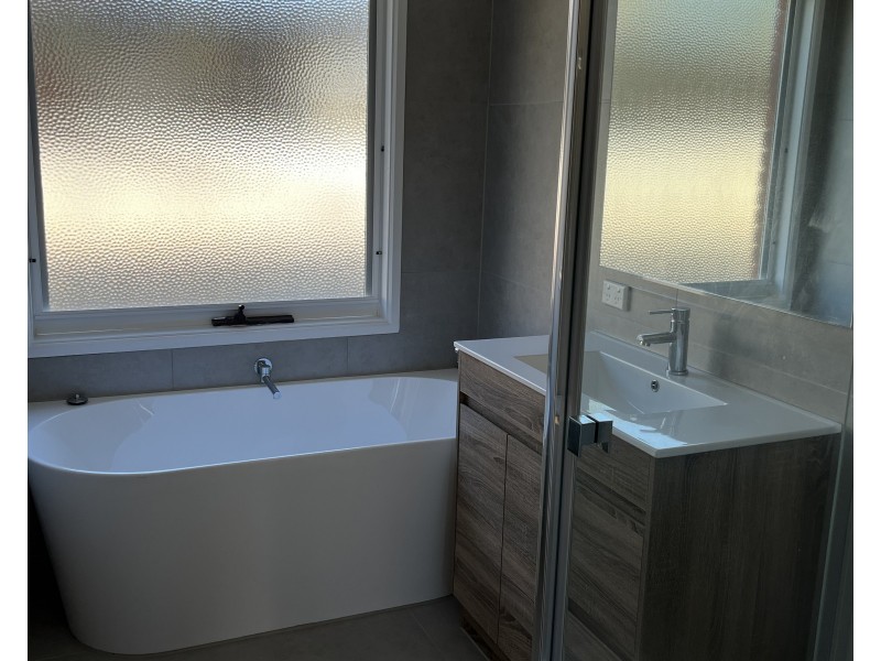 61 Sydney Parkinson Avenue, Endeavour Hills VIC 3802