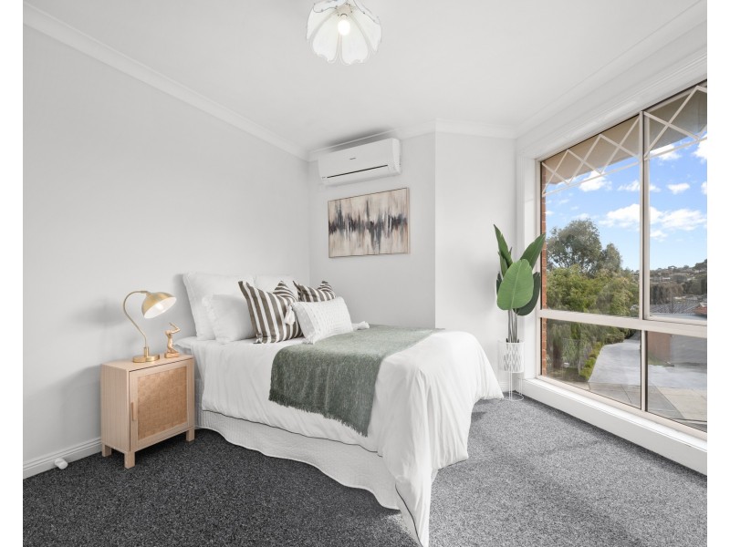 1/60 Arthur Phillip Drive, Endeavour Hills VIC 3802