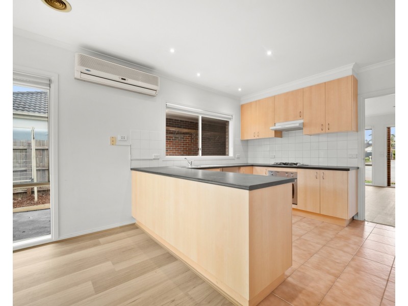 8/96 Botanical Grove, Doveton VIC 3177