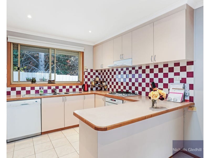 2/19 Temby Close, Endeavour Hills VIC 3802