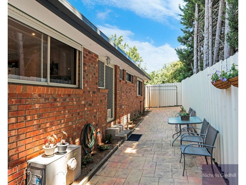 2/19 Temby Close, Endeavour Hills VIC 3802