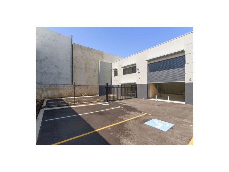 4/8 Murphy Street, O’connor WA 6163