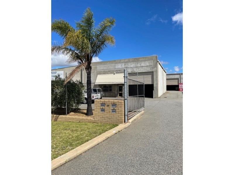 1/24 Dobra Road, Yangebup WA 6164