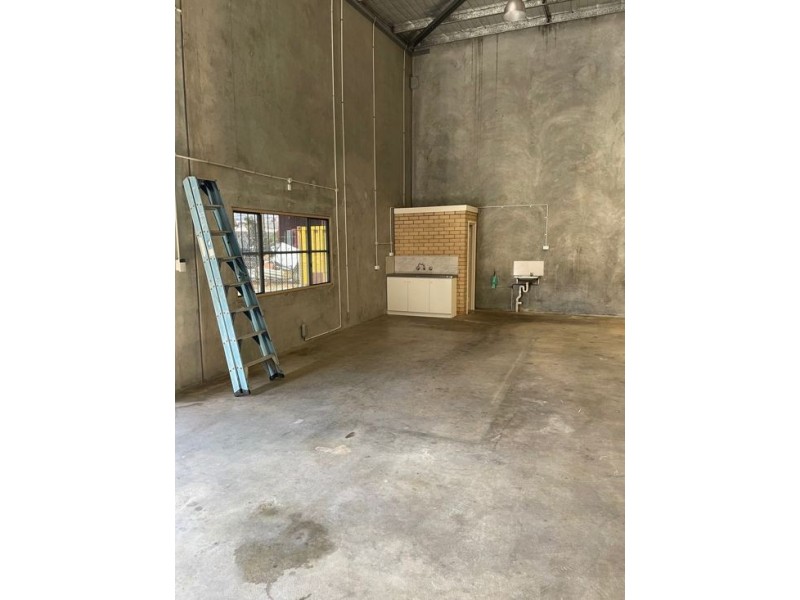 1/24 Dobra Road, Yangebup WA 6164