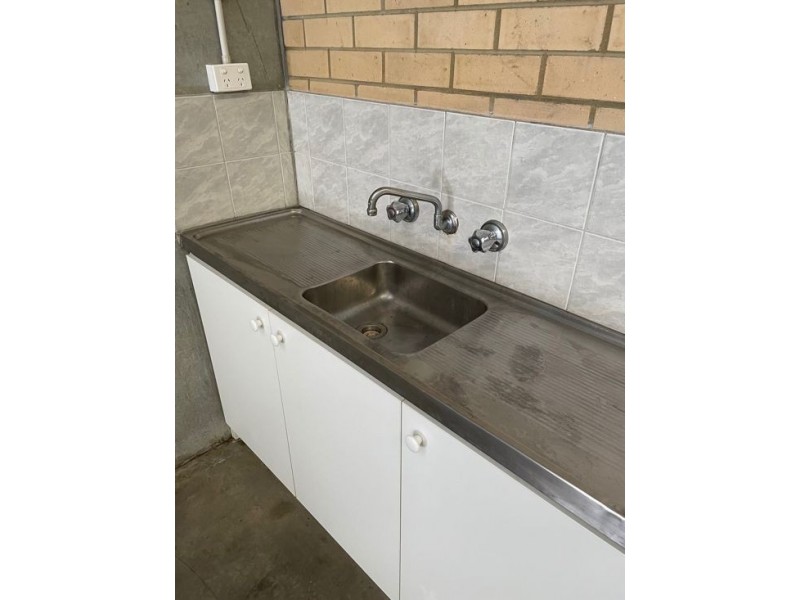 1/24 Dobra Road, Yangebup WA 6164